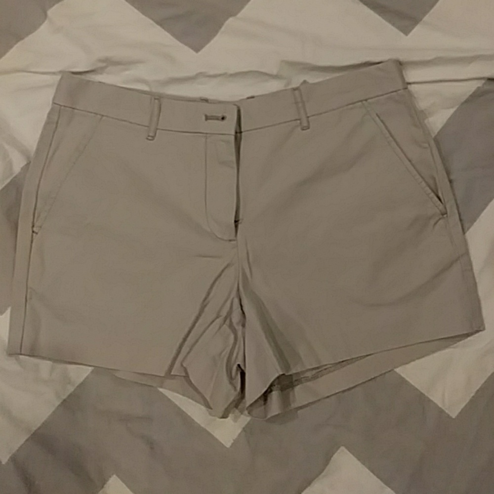 GAP Light Gray Shorts